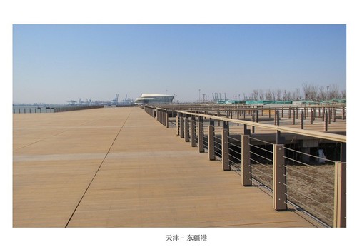 新疆塑木地板