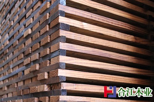 深度碳化木图片2